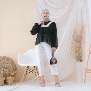 Ilona - Ayuka Blouse Wanita Korean Style Atasan Bahan Ceruty Babydoll