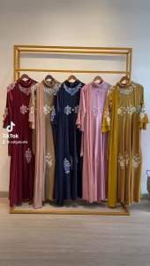 Dress Laila: Pilihan Busana Elegan untuk Acara Formal