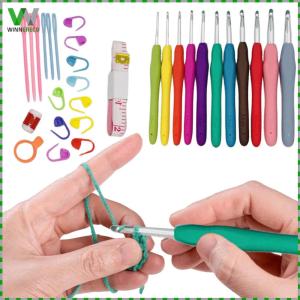 Crochet Hooks Set Blunt Knitting Needles with Case Colorful Crochet Hooks Kit Ergonomic Handle 11 Sizes for Beginners