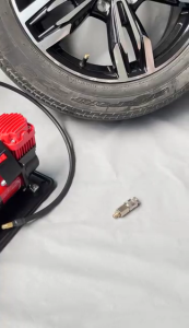 Auto Car Tire Inflator Chuck Air Compressor Pump Lock on Nozzle Fast Conversion Head Clip Nozzle for Inflator Compressor