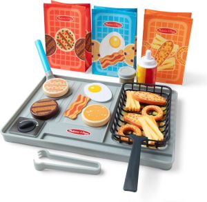 Melissa & Doug Flip & Fry Grill Play Set (with Water WOW! Color Reveal)
