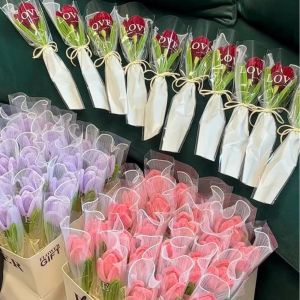 REGISTR Graduation Gifts Tulip Twisting Rod Plush Handmade Artificial Tulip Flower Graduation Season Friendship Sweet Flower Bouquet Valentines Day