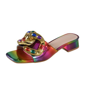 รองเท้าส้นสูงประดับเพชรหลากสีใหม่ ขายดี รองเท้าแตะส้นสูงขนาดใหญ่สำหรับผู้หญิง สไตล์ยุโรปและอเมริกา รองเท้าฤดูร้อนพื้นหนา หัวเหลี่ยม ส้นหนา [ จัดส่งฟรี ]