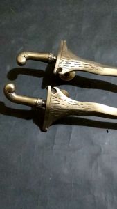 Gagang Pintu Rumah Klasik: Desain & Pemilihan