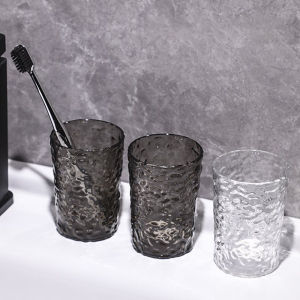 [HUSTOM] COD ถ้วยใส่น้ำยาบ้วนปากแปรงสีฟันพลาสติกพร้อมที่จับแก้วน้ำในบ้านห้องน้ำแบบพกพาที่วางแปรงสีฟันโปร่งใส