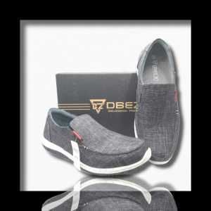 Sepatu Casual Pria DBEZ BJ2D: Elegan & Berkualitas