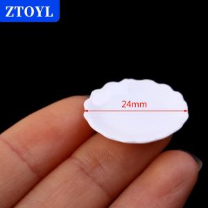 [COD] ZTOYL 2pcs 1:12 dollhouse Miniature แผ่นเซรามิคขนมจานลูกไม้บนโต๊ะอาหาร decortoy