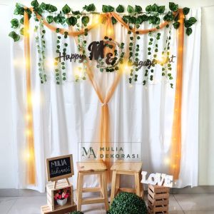Paket Dekorasi Mulia Q: Backdrop Lamaran Tunangan & PhotoBooth DIY