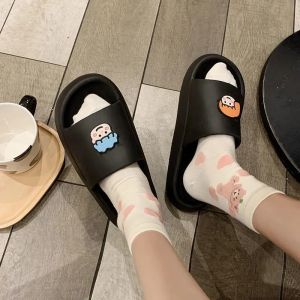 QJshop มาใหม่ รองเท้าแฟชั่น รองเท้าพื้นนิ่ม รองเท้าแตะ รองเท้าแตะแฟชั่น ใส่ได้ทั้งผู้หญิง และ ผู้หญิง 👩🏼👱🏻♂️ มี 2 สี โทนสีสุภาพ ห