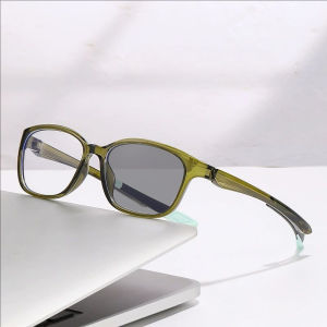 -0.5 -0.75 -1.25 -1.75 Photochromic Myopia Glasses Filter Blue Light Short Sighted TR90 Color Changing Computer Glasses for Men Outdoor Sports and Leisure Cycling Nearsighted Glasses