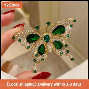 【Local shipping】 Classic Exquisite Butterfly Brooches Pins Women Shiny Rhinestone Insect Lapel Pins Badges Party Banquet Jewelry Accessory Gift