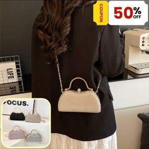 ZEFAN 【COD】กระเป๋าสตรีที่ทันสมัยใหม่ที่มีเนื้อผิวที่สวยงามกระเป๋าเล็กๆ ที่เรียบง่ายและมีสไตล์พร้อมหัวเข็มขัดล็อคกระเป๋า crossbody โซ่ไหล่เดี