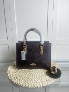 CH womens bag 25 Maggie tote bag Presbyterian retro commuter TOTE hand bill shoulder crossbody bag