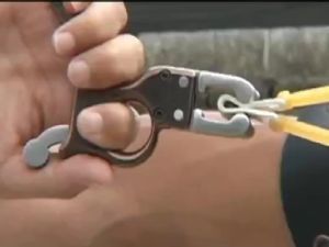 สแตนเลสหนังสติ๊กที่วางจำหน่ายไก4นิ้วที่วางจำหน่ายอุปกรณ์หนังสติ๊กไก6-16มิลลิเมตรล่าสัตว์หนังสติ๊กเครื่องมือยิง