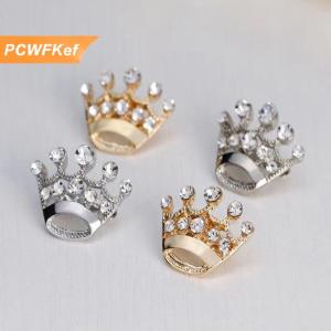 【PCWFKef】 Phụ kiện cá tính thạch vương miện trâm cài cutouts retro sáng tạo pins phù hợp với người đàn ông thời trang