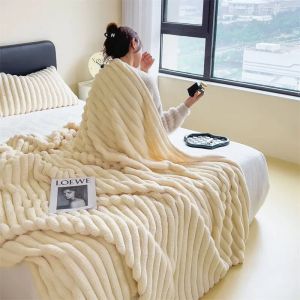 150x200cm/180x200cm/200x230cm New Winter Blanket Thickened Double-side Plush Cover Blanket Warm Imitate Rabbit Plush Office Sofa Blanket Bedroom Leisure Blanket Solid Colored Blanket Sofa Air Conditioning Blanket