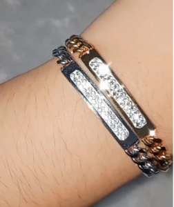 Lovelybutik - Gelang Titanium Anti Karat / Gelang Tangan Wanita Titanium Anti Karat / New Felice Gelang Rantai Wanita Titanium Ukuran 19 cm BONUS KOTAK PERHIASAN