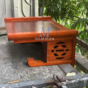 Bàn thờ gia tiên để chung cư gắn tường gỗ hương