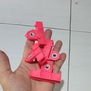 KLIP HOLDER PENJEPIT KACA MOBIL UNIVESAL MERAH