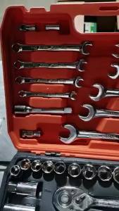 82 PCS Universal Car Garage Repair Tools Socket Wrench Set With Case Spanner Wrenches