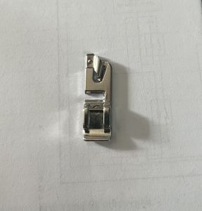 Chân vịt cuốn lai cuốn viền sử dụng cho máy may gia đình đa năng