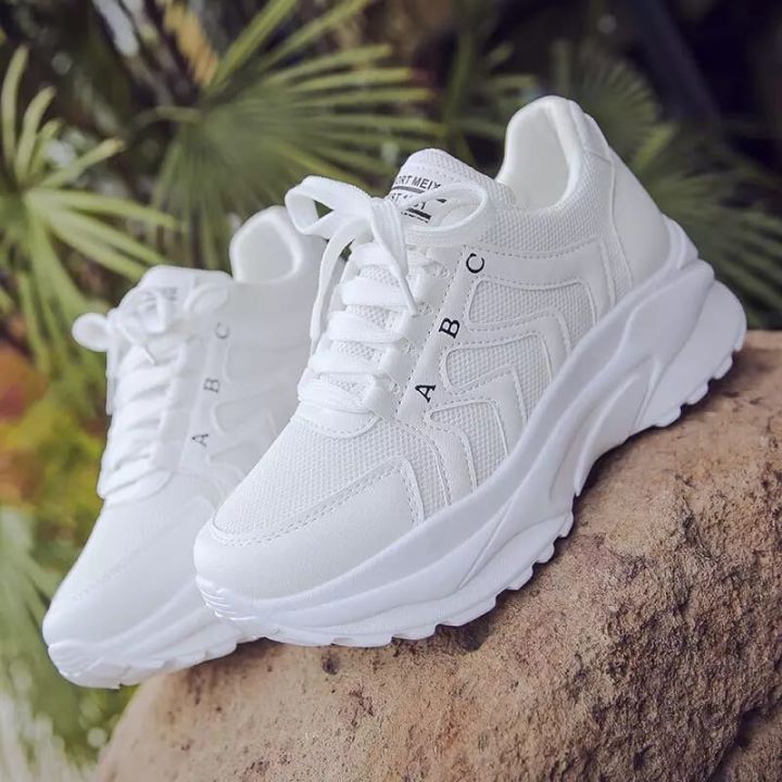 50%20an%20Store%20-%20Sepatu%20Wanita%20Sneakers%20Hitam%20&%20Putih%20Letter%20A%20B%20C%20Terlarisss%20-%20Image%203