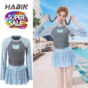 ชุดว่ายน้ำผู้หญิง ลายน่ารัก Two-piece swimsuit set (ขนาดก่อนยืด : รอบอก30นิ้ว รอบเอว24นิ้ว) แฟชั่นผู้หญิง สินค้าพร้อมส่ง