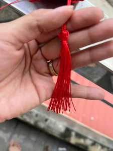 Tua rua đỏ tua rua ngọc làm đồ thủ công nón tốt nghiệp mini