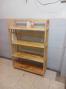 Kệ sách 4 tầng sâu 28 cm ngang 80 cm cao 120cm gỗ cao su bóng đẹp Màu tự nhiên đã xử lý tẩm sấy chống mối mọt bền hơn nhiều so với gỗ thông và MDF. Đa năng dễ di dời.tháo ráp.