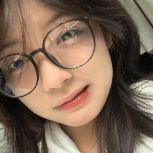 Cold tea-colored glasses coconut large frame ultra-light big face slimming anti-blue light and anti-radiation myopia frame 冷茶色眼镜女韩系椰子大框超轻大脸显瘦防蓝光防辐射近视眼镜框潮