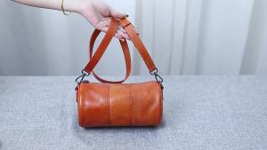 Single-shoulder crossbody bag high-end cylindrical womens bag genuine leather large capacity vintage Chinese style pillow bag simple and versatile