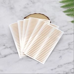 Skot Mata Transparan Berpori (10 Lembar) / Stiker Kelopak Mata Bening Tahan Air / Invisible Eyelid Tape Natural Lipatan