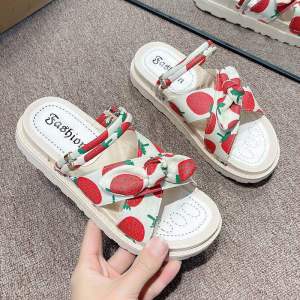 [Free Shipping] Fashionable Roman Sandals Summer Flat Slippers 2026 New Model Student Thick-Soled Soft-Soled Beach Shoes