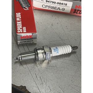 YAMAHA NGK SPARK PLUG CPR8EA-9 FOR LC135 NMAX NVX NS200 / CR8E FOR Y15zr Y15 R15 MT15 FZ150 MT25 R25 XJ6 JAGUH VS150