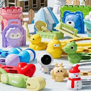 SUN ME Early Education Duck Snowball Clip Montessori Sports Dinosaur Snowball Maker Mold Portable Spaceman Sand Making Mould Children