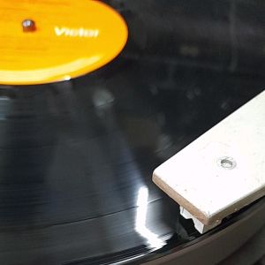 แผ่นเสียง Vinyl Lp 33 rpm สภาพดี ตรวจสอบแล้วมีลองฟัง The Mercey Brothers "HOMEMADE"