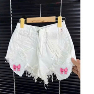 QUẦN ĐÙI NỮ KAKI PHỐI NÚT TÚI LÒI ĐÍNH NƠ TRÊN TÚI CÓ TÚI TRƯỚC