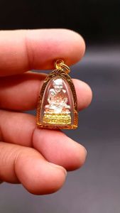 K856 จี้พระหลวงปู่ทวด หลวงพ่อทวด หลวงปู่ทวดวัดช้างให้ เนื้อ 3K หลวงปู่ทวด องค์เล็ก พระหลวงปู่ทวด จี้หลวงปู่ทวด กรอบพระ ทองไมครอน วัตถุมงคล พร้อมส่ง