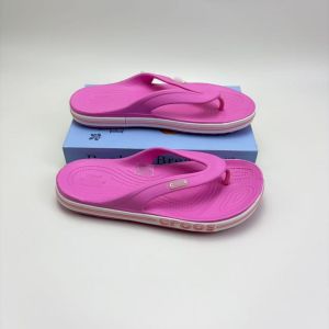 Crocs Croc shoes for men and women couples Baya flip-flops summer non-slip breathable outdoor closed-toe sandals