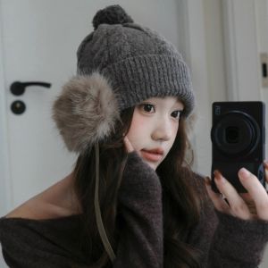 DOOUR Thick Warm Lining Cable Knit Trapper Hat Large Head Circumference Faux Fur Ear Flaps Pom Pom Knit Hat Cozy Face Slimming Design Thermal Winter Hat Cold Weather Wear