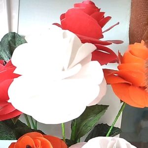 Dekorasi Bunga Plastik: Tips dan Panduan