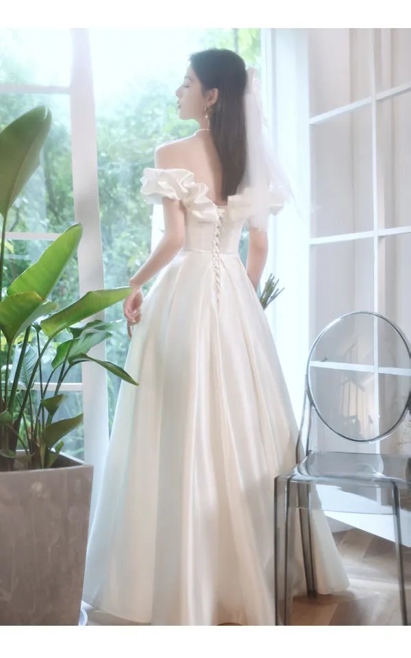 White light wedding dress spring One shoulder noble banquet host