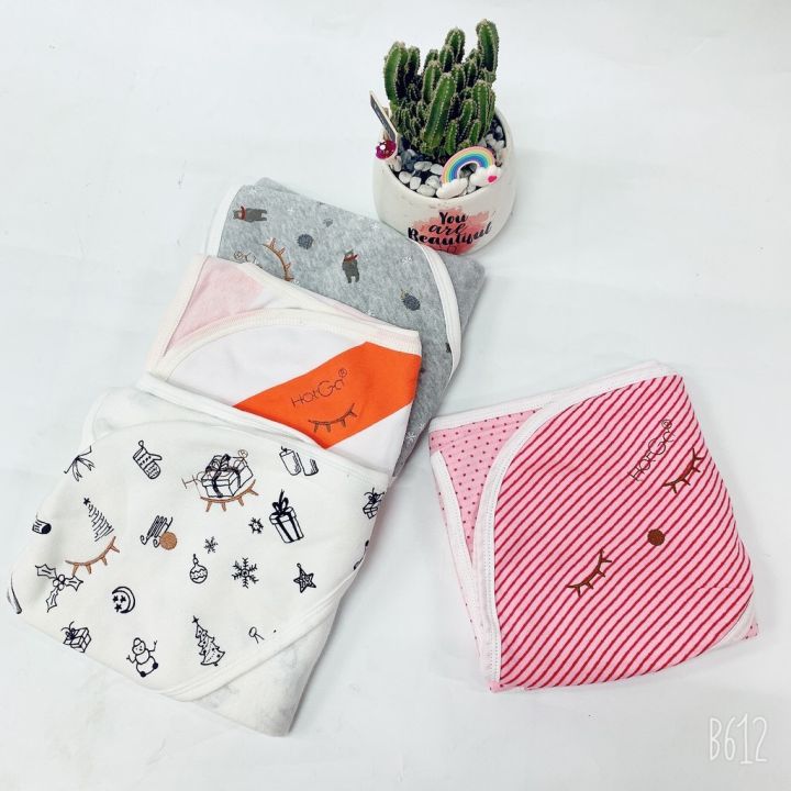 [HCM]KHĂN QUẤN CHO BÉ KHĂN CHOÀNG CÓ NÓN CHO BÉ SƠ SINH HOTGA (khăn ủ bé cotton mềm mại)