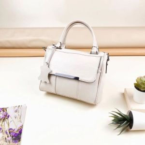 Tas Kulit Ilona Tas wanita 2 in1 tas tangan dan tas selempang bisa Bahan Kulit Sapi Garut
