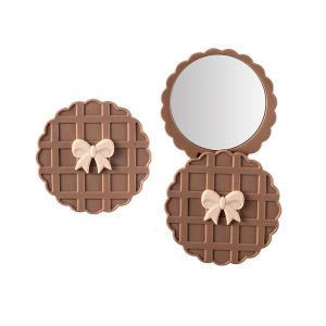 Mini Biscuit Hand-Held Mirror Portable Cheese Biscuit Design Make-Up Mirror Cute Folding Pocket Mirror for Travel