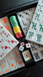 Rummy Lami Cinami Nami Mahjong Pearl Plain White Poker XL Set 4 Players High Quality A1 Size 白拉美麻将大型 House Playing Size