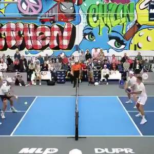 [Pickleball Paddles][Local Seller] READY STOCK Pickleball Racket Paddle Set with Comfort Grip Balls Mesh Storage Bag for Beginners Pickle Ball Rackets CBCC 4YZM