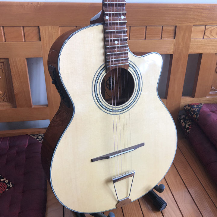 %C4%90%C3%A0n%20guitar%20ph%C3%ADm%20l%C3%B5m%20v%E1%BB%8Dng%20c%E1%BB%95%20DVC100X%20c%C3%B3%20EQ%20guitar%20v%E1%BB%8Dng%20c%E1%BB%95%20cho%20%C3%82m%20thanh%20m%C3%B9i,%20chu%E1%BA%A9n%20c%E1%BB%95%20nh%E1%BA%A1c%20Duy%20Guitar%20Store%20-%20Image%205