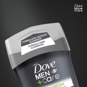 Lăn khử mùi Dove Men+Care dành cho nam giới 4 cây hương thơm tươi mát đặc biệt không chứa nhôm bảo vệ khỏi mùi hôi trong 72 giờ kèm 1/4 kem dưỡng ẩm 3 oz