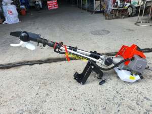 Máy Cắt Cỏ Chế chạy thuyền hơi 62cc 3.3hp  chân vịt thép . Bộ động cơ dàn láp chân vịt chạy xuồng ghe. Máy chạy nước mini